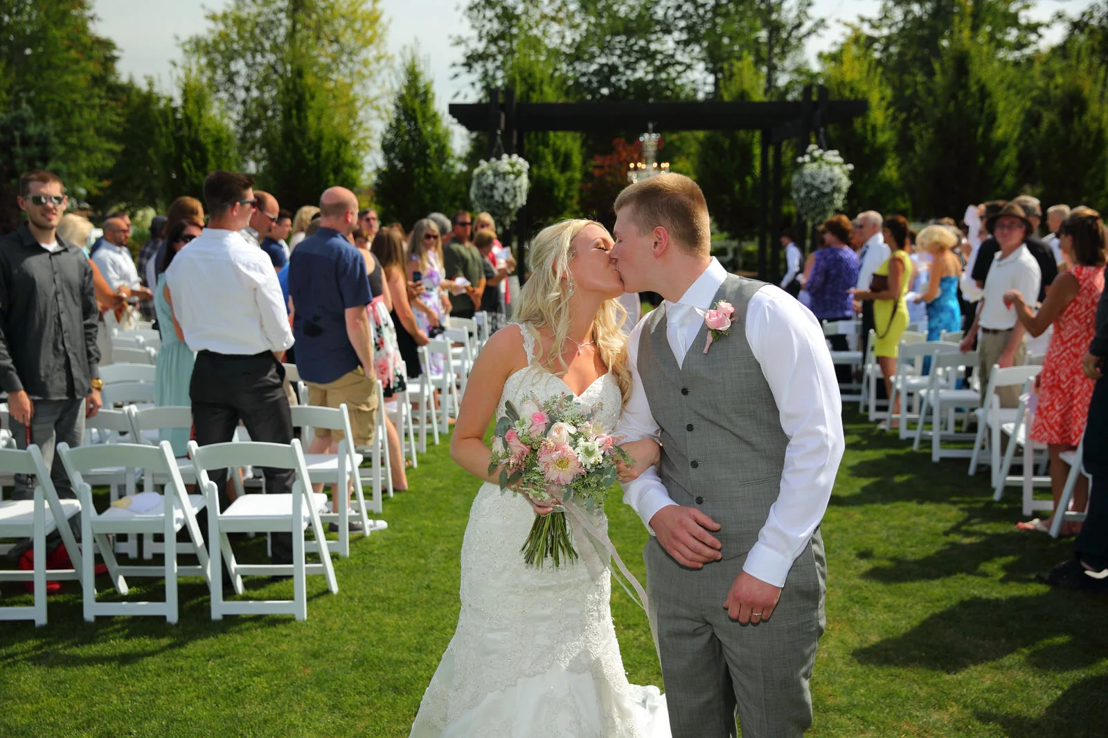 Bride and Groom at Filigree Farms in Buckley Washington