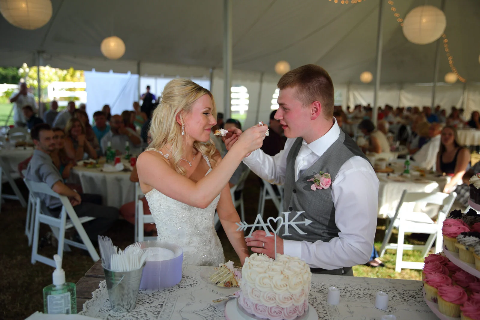 Bride and Groom at Filigree Farms in Buckley Washington