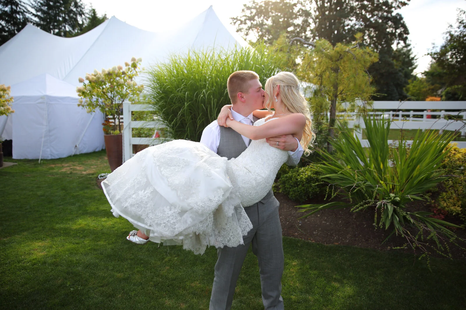 Bride and Groom at Filigree Farms in Buckley Washington