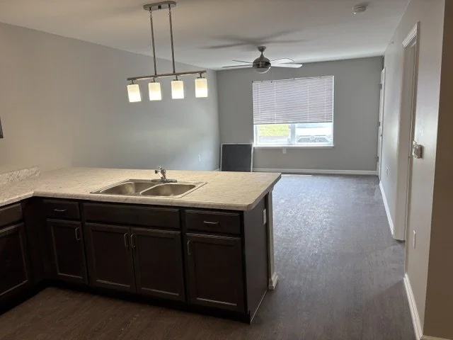 Kitchen bar seating area.jpg