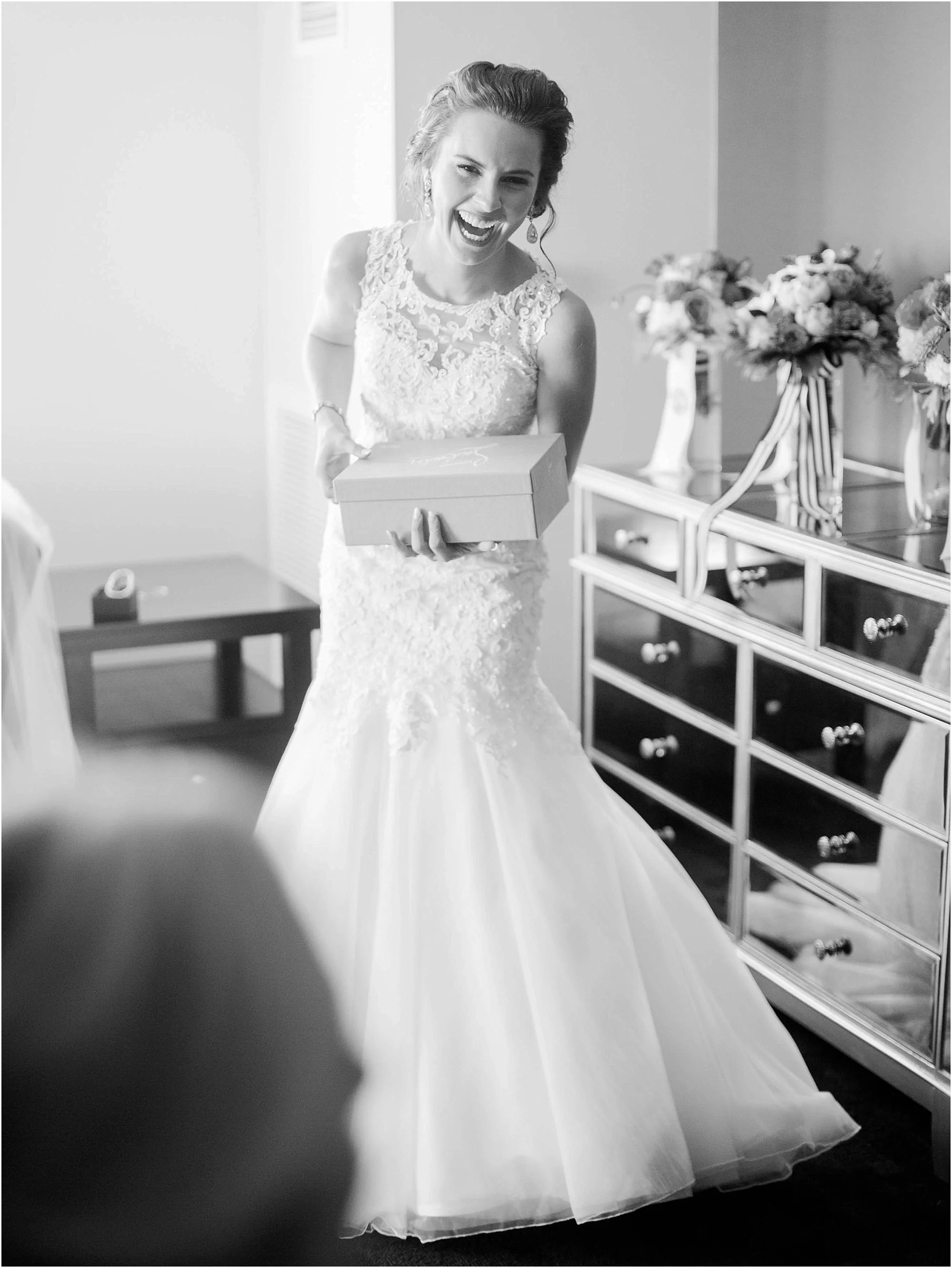 Burlington Iowa Wedding at Catfish Bend Pzazz by Jordan Brittley Photography