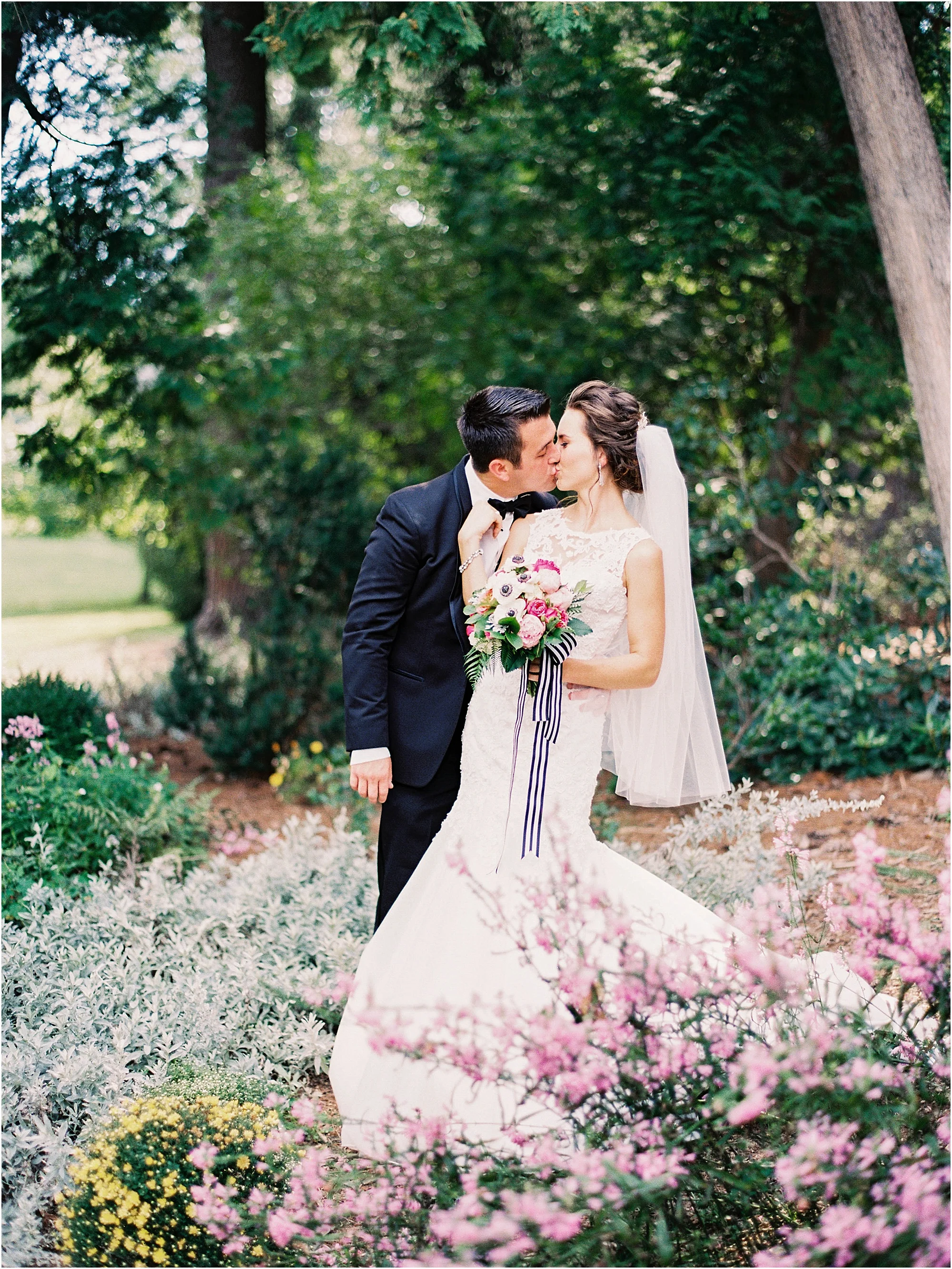 Burlington Iowa Wedding at Catfish Bend Pzazz by Jordan Brittley Photography (www.jordanbrittley.com)