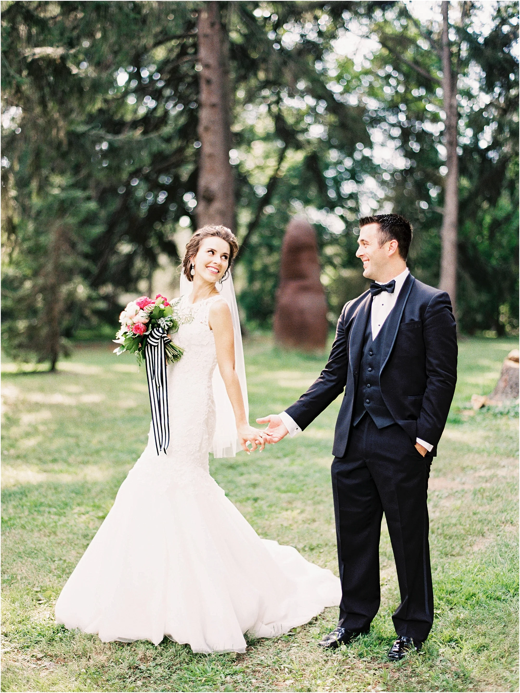 Burlington Iowa Wedding at Catfish Bend Pzazz by Jordan Brittley Photography (www.jordanbrittley.com)