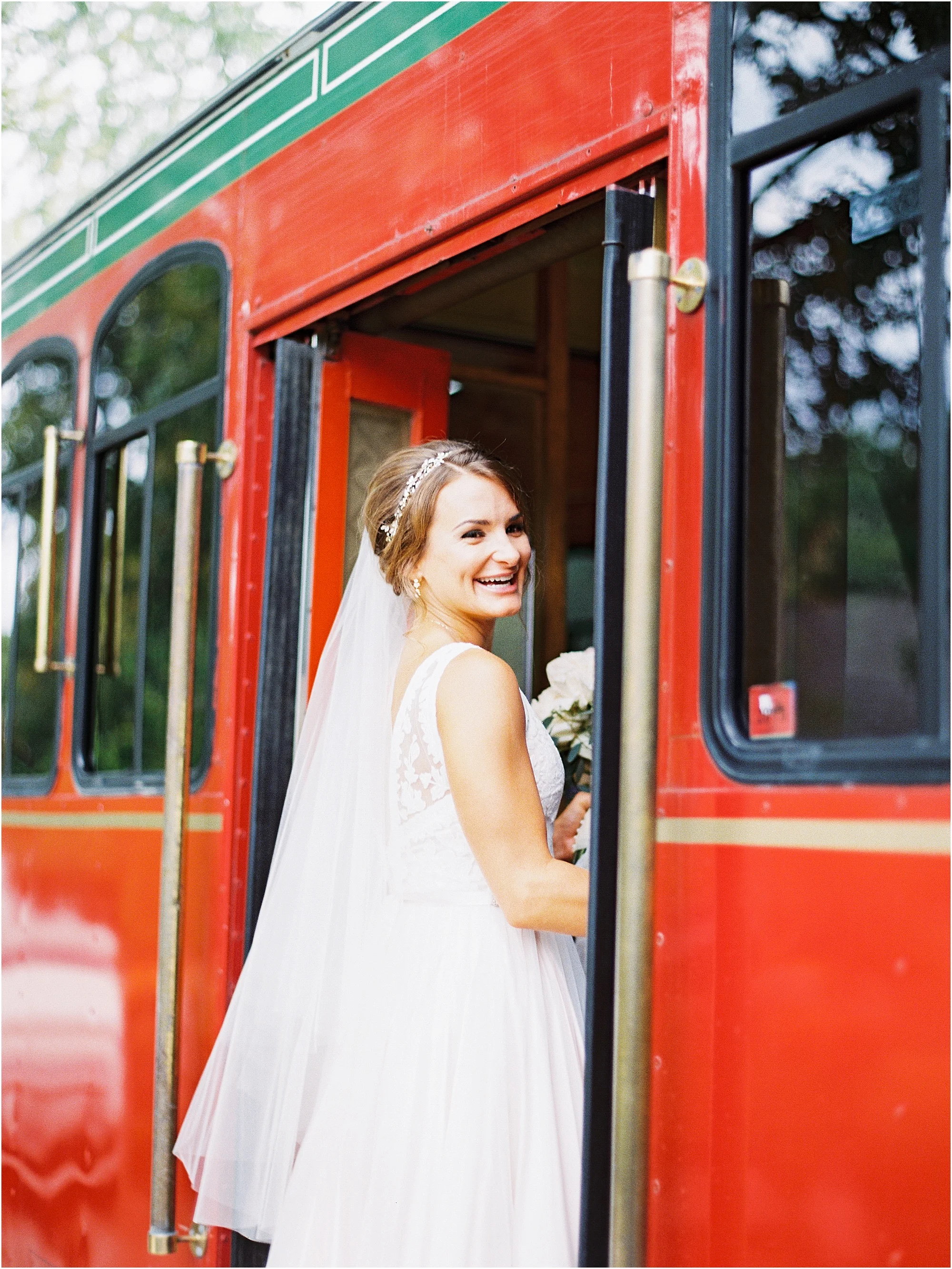 Intimate St Louis MO Wedding by Jordan Brittley Photography (www.jordanbrittley.com)