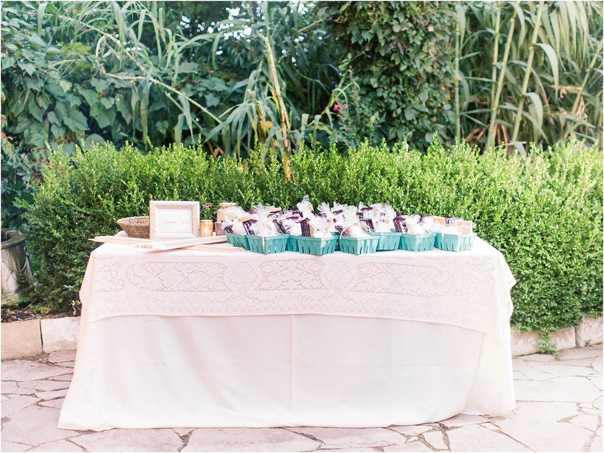Intimate St Louis MO Wedding by Jordan Brittley Photography (www.jordanbrittley.com)