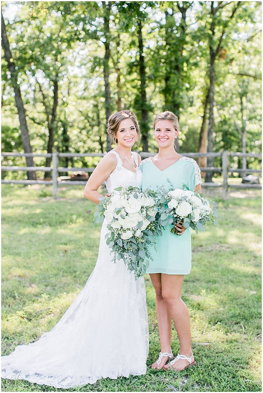 Photo Tips - How to take natural bridesmaid photos
