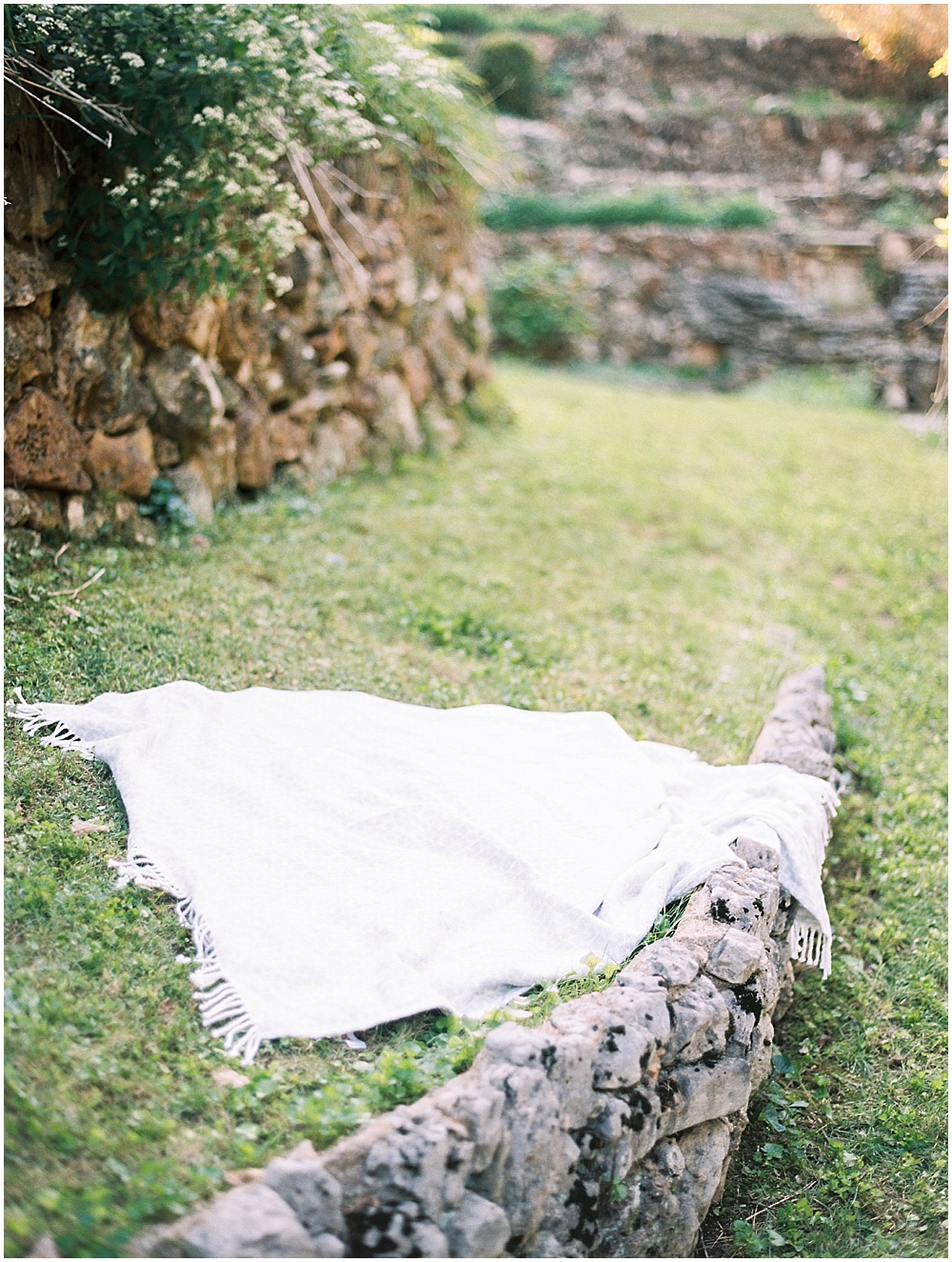 Rock Garden Engagement Session with a Picnic