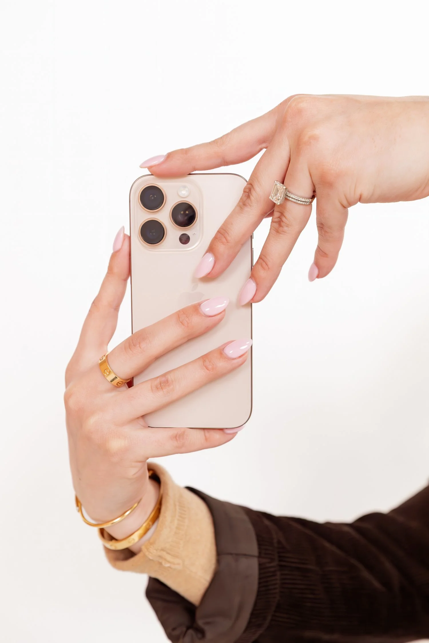 The Difference Between Content That Performs and Content That Sells