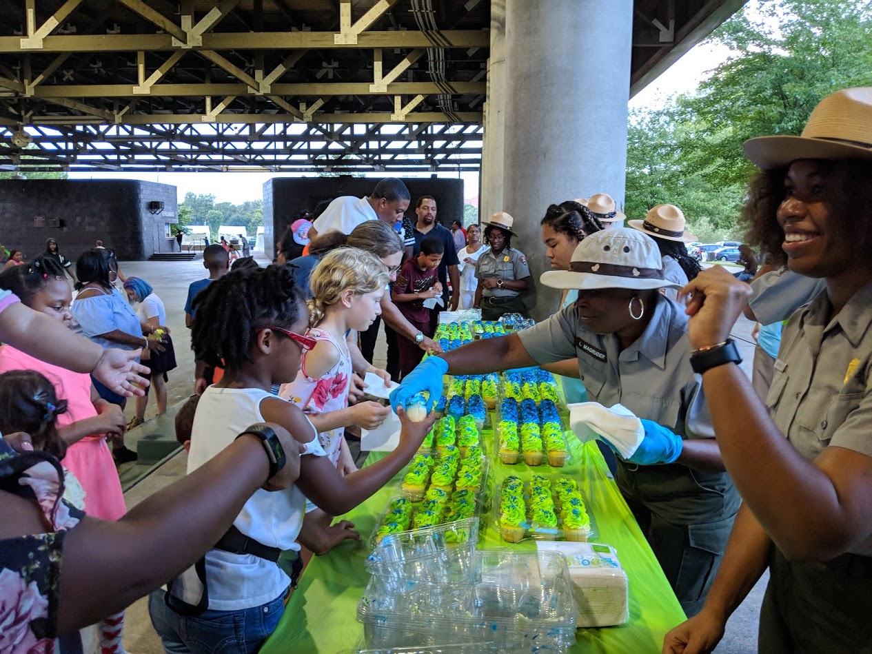 Birthday Cupcakes for Anacostia Park! Photo: Erin Garnaas-Holmes