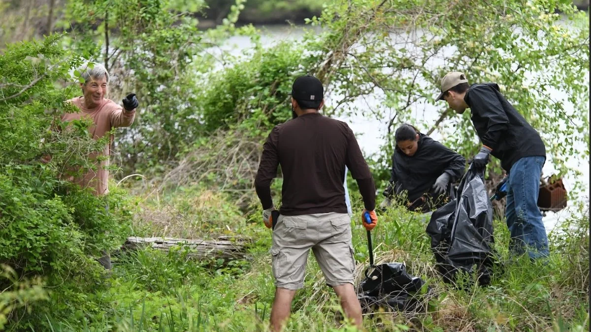 Oxon Cove Clean Up