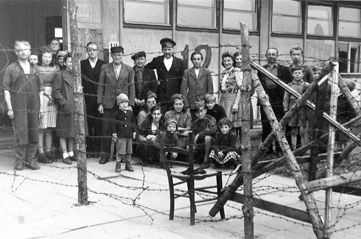 Title: ‘A Paradoxical People’ – Britain’s Responses to Polish DPs, 1945-1951