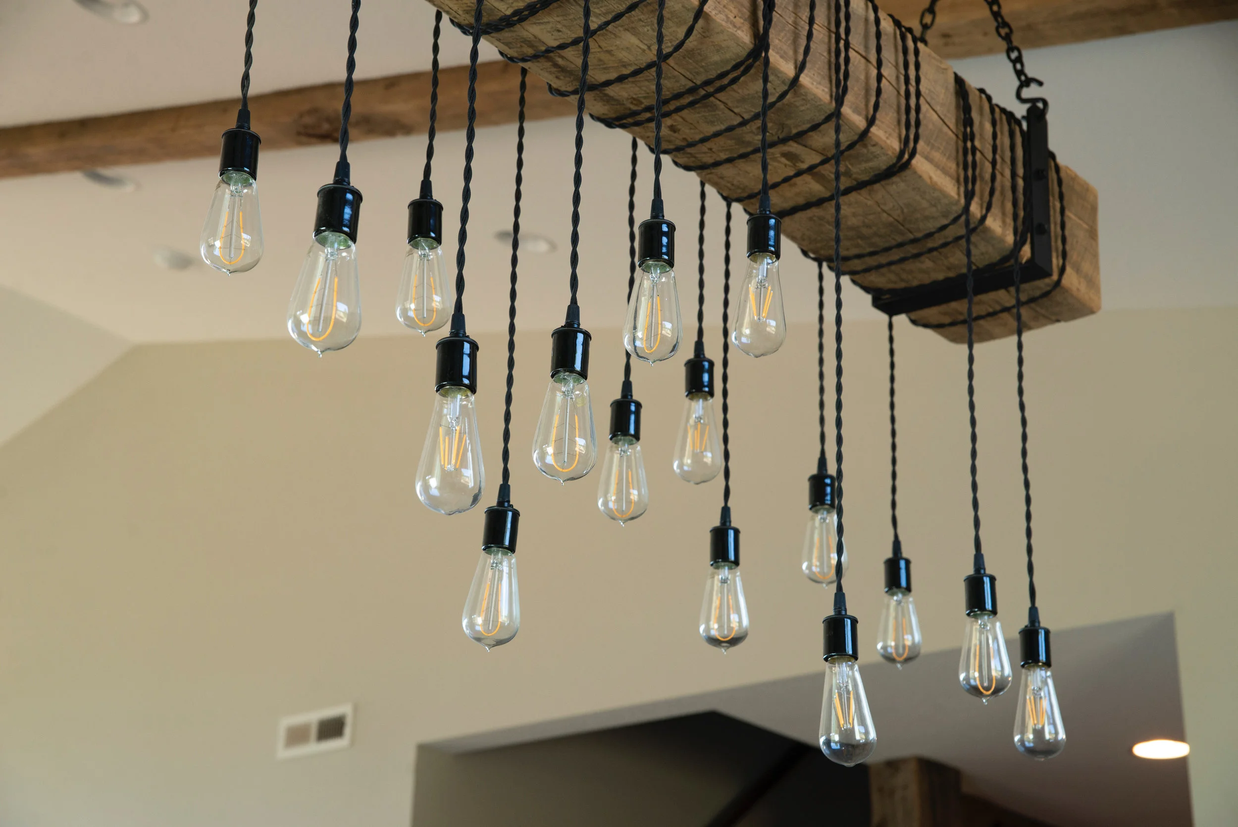 Closeupw bracket.JPG