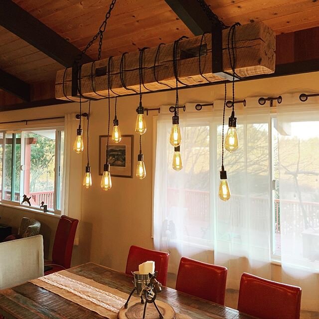100+ year old reclaimed wood barn beam made into a rustic light fixture. .
.
#7mwoodworking #farmhouselighting #farmhousekitchen #farmhousediningroom #farmhousestyle #farmhousedecor #farmhousedesign #woodlight #rusticdecor #rusticstyle #rusticfarmhou