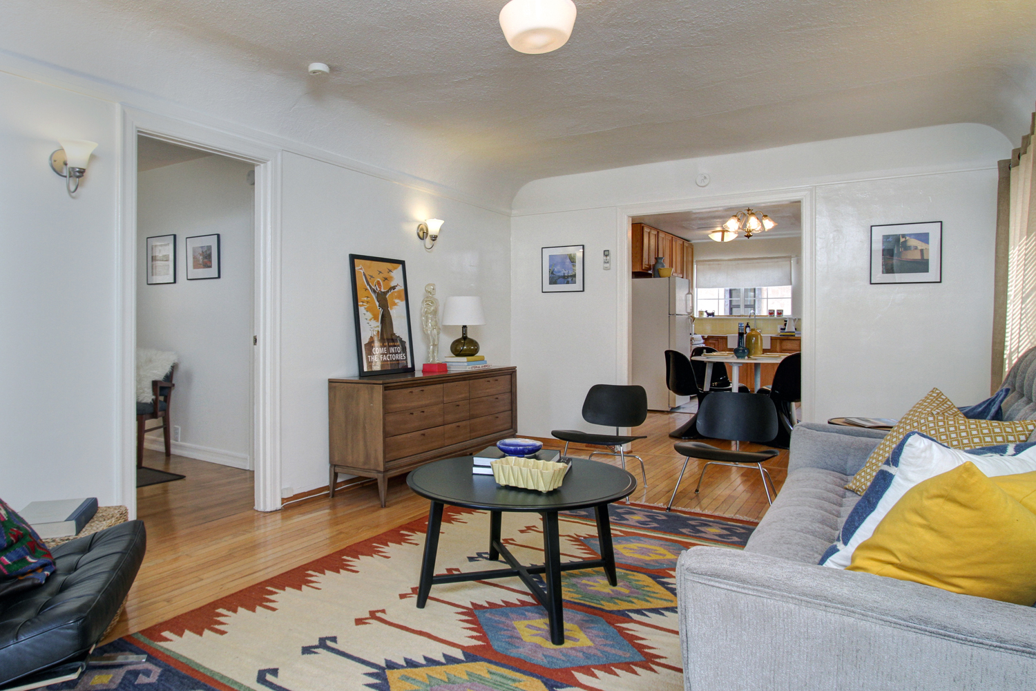 Virginia Ave 4201 006-mls.jpg