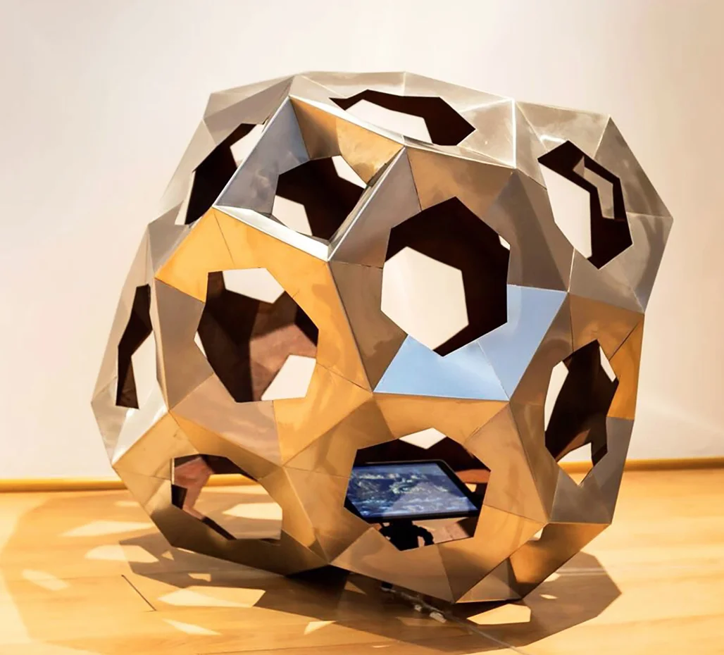 ECOSISTEMA POLIEDRO CUBO Mixed Media Acero Inoxidable y Acero Oxidable 36" x 33" x 32" 2016