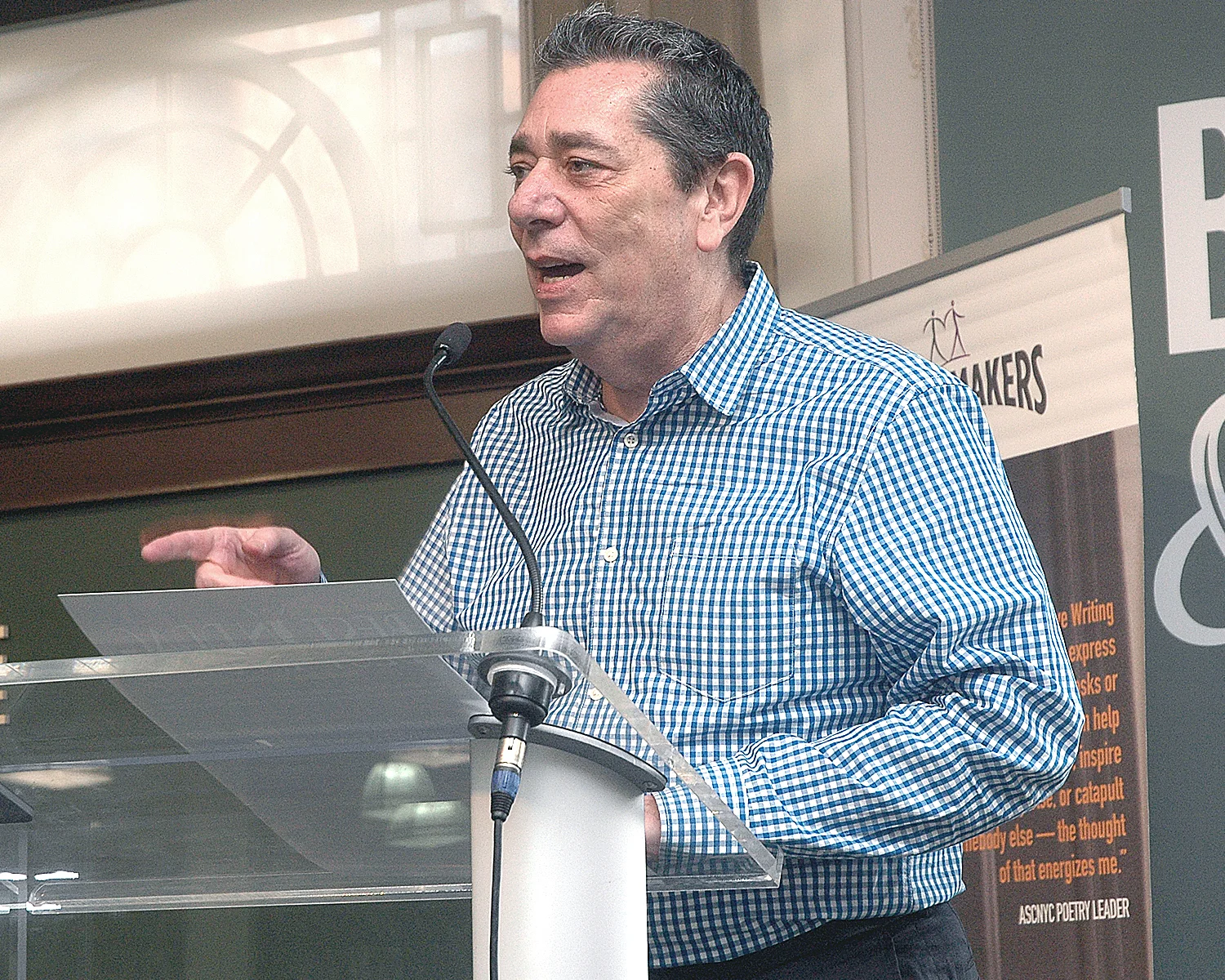 Larry Horne welcoming the attendees