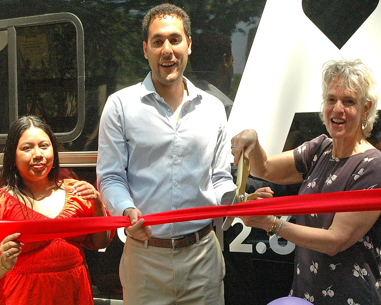 2026_6_29_0089_4x5_p_New_Van_Ribbon_Cutting.jpg