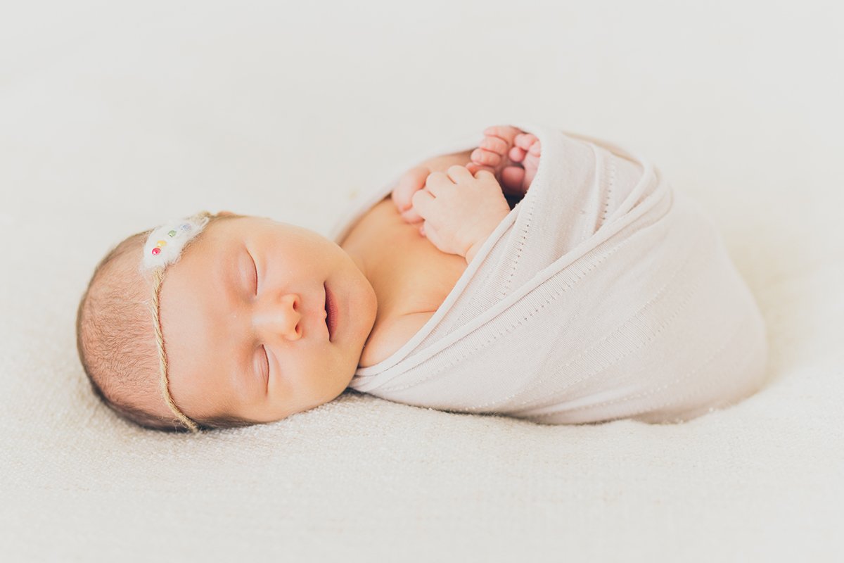 Newborn-photographer-belfast-northern-ireland-06