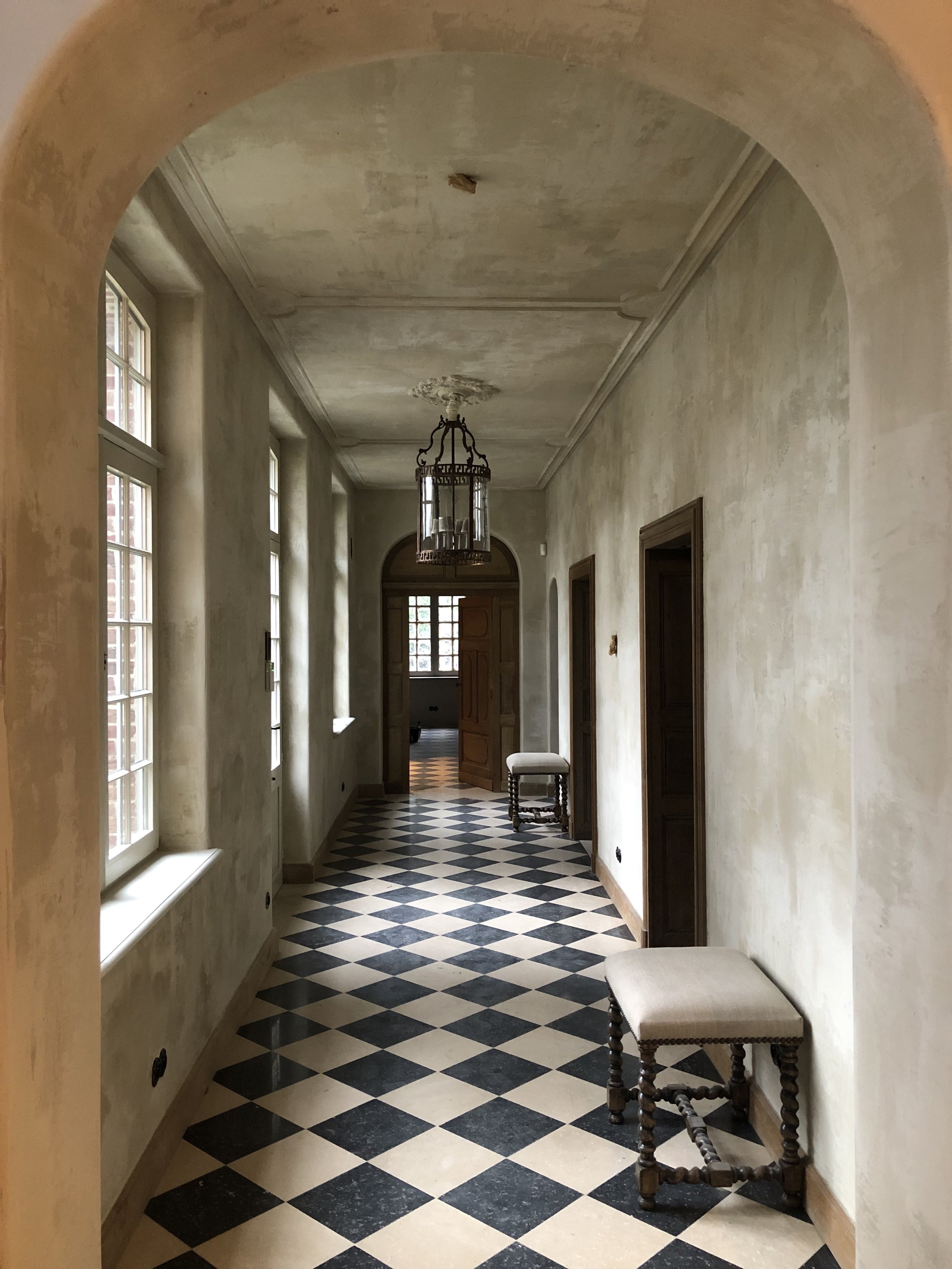 old plaster walls & ceiling