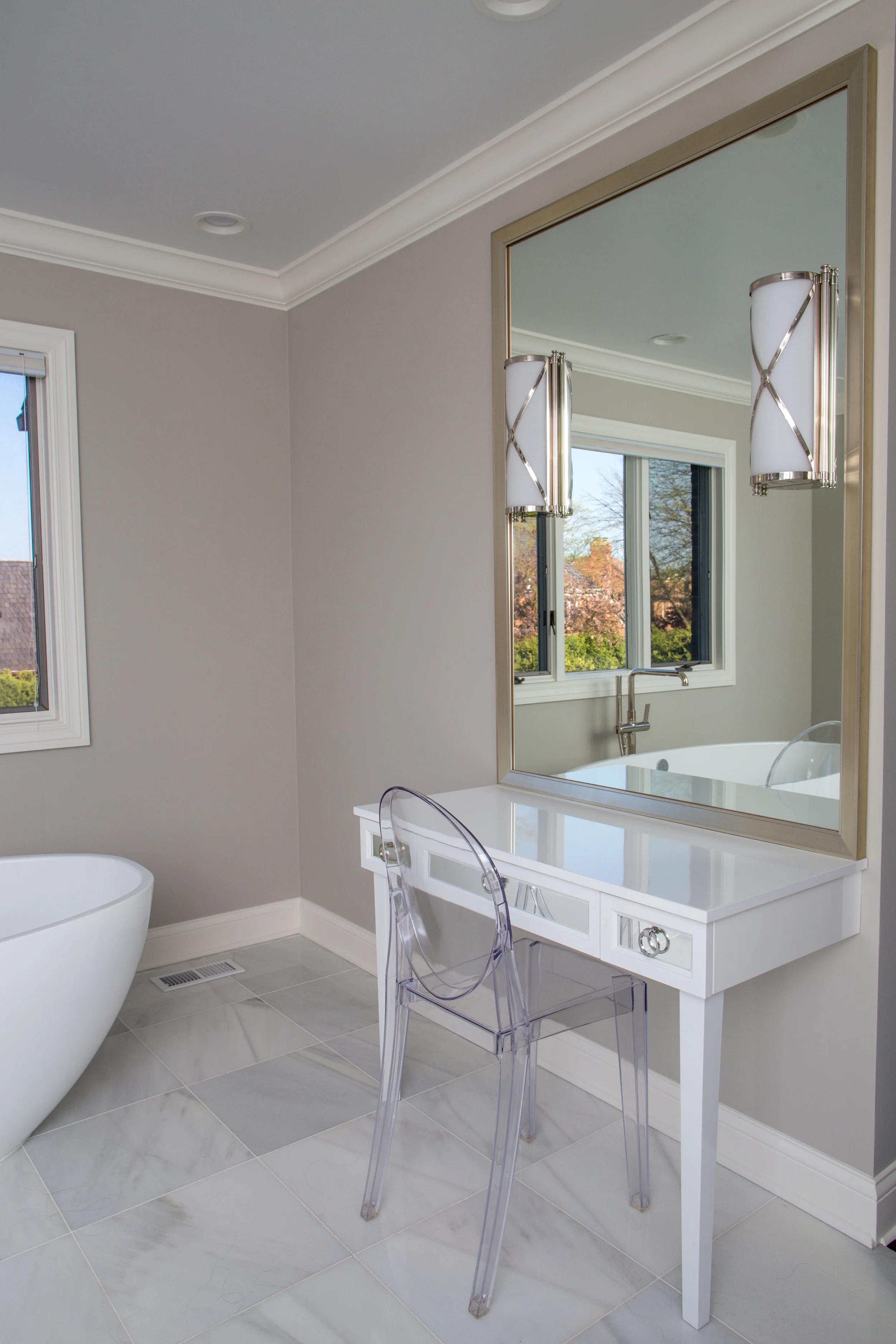 Master Make-Up Vanity