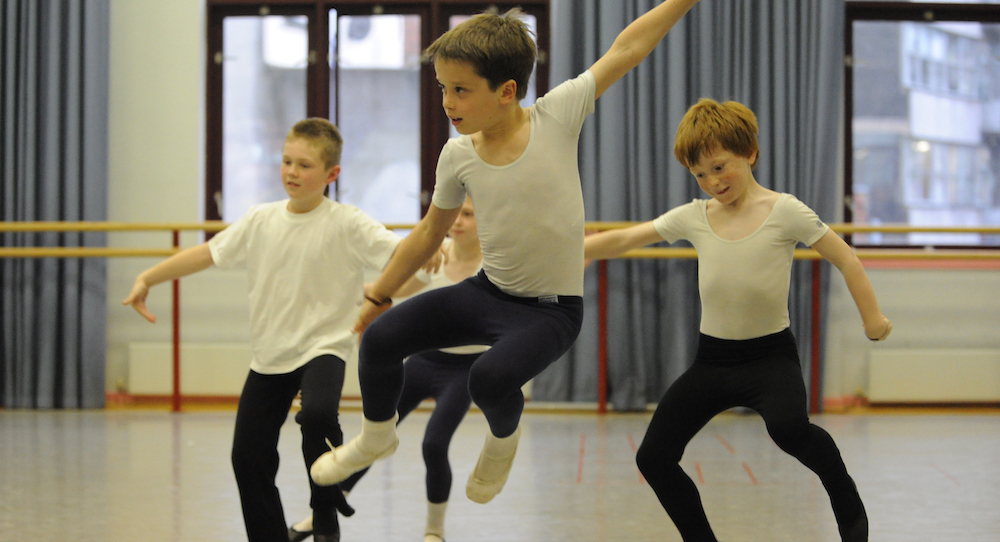 Photo-by-Brian-Slater-courtesy-of-the-Royal-Academy-of-Dance..jpg