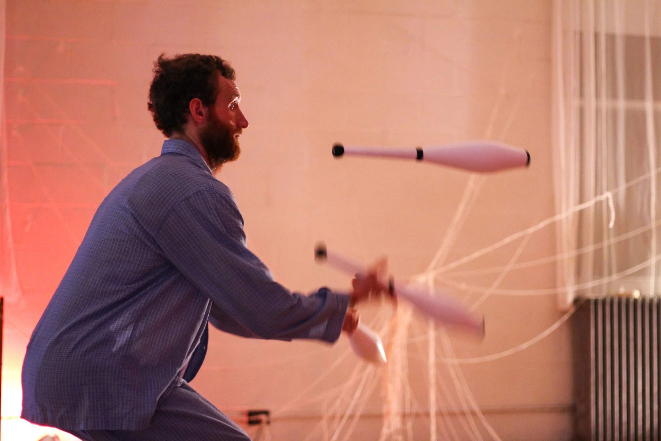 SpinS - solo circus show!