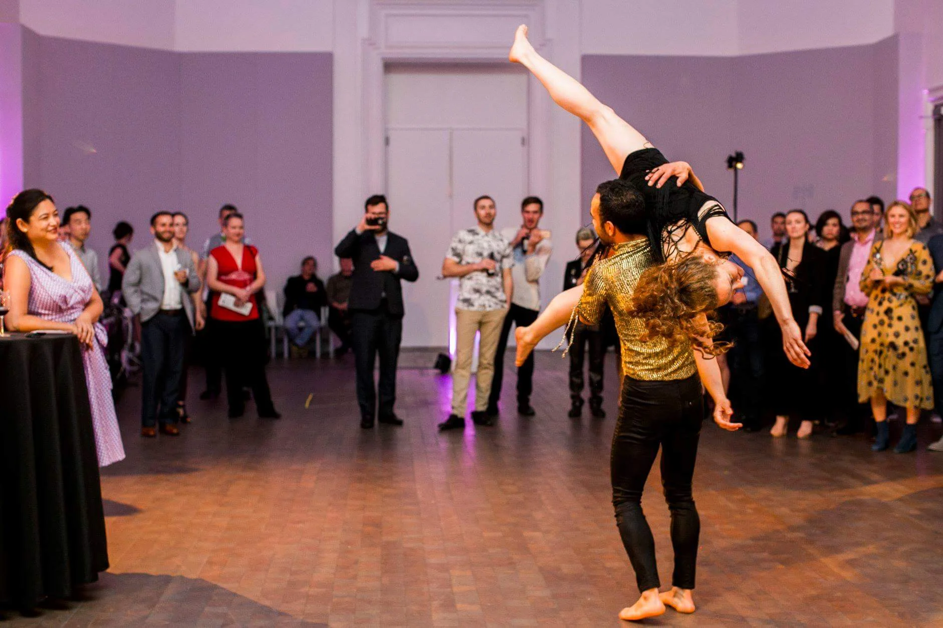 Contemporary Class w/ Cookie Harrist