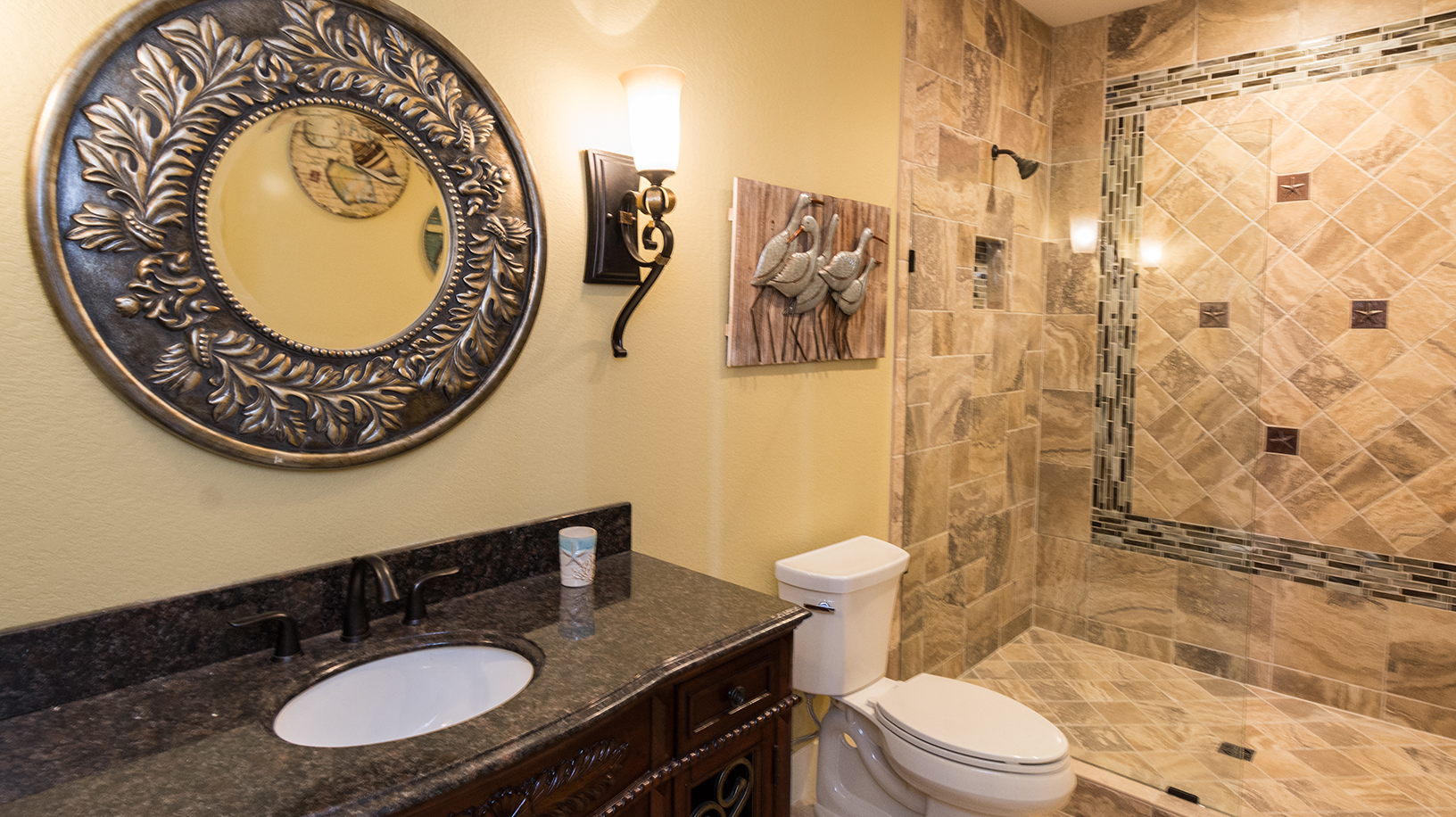 EC3-br1bath.jpg