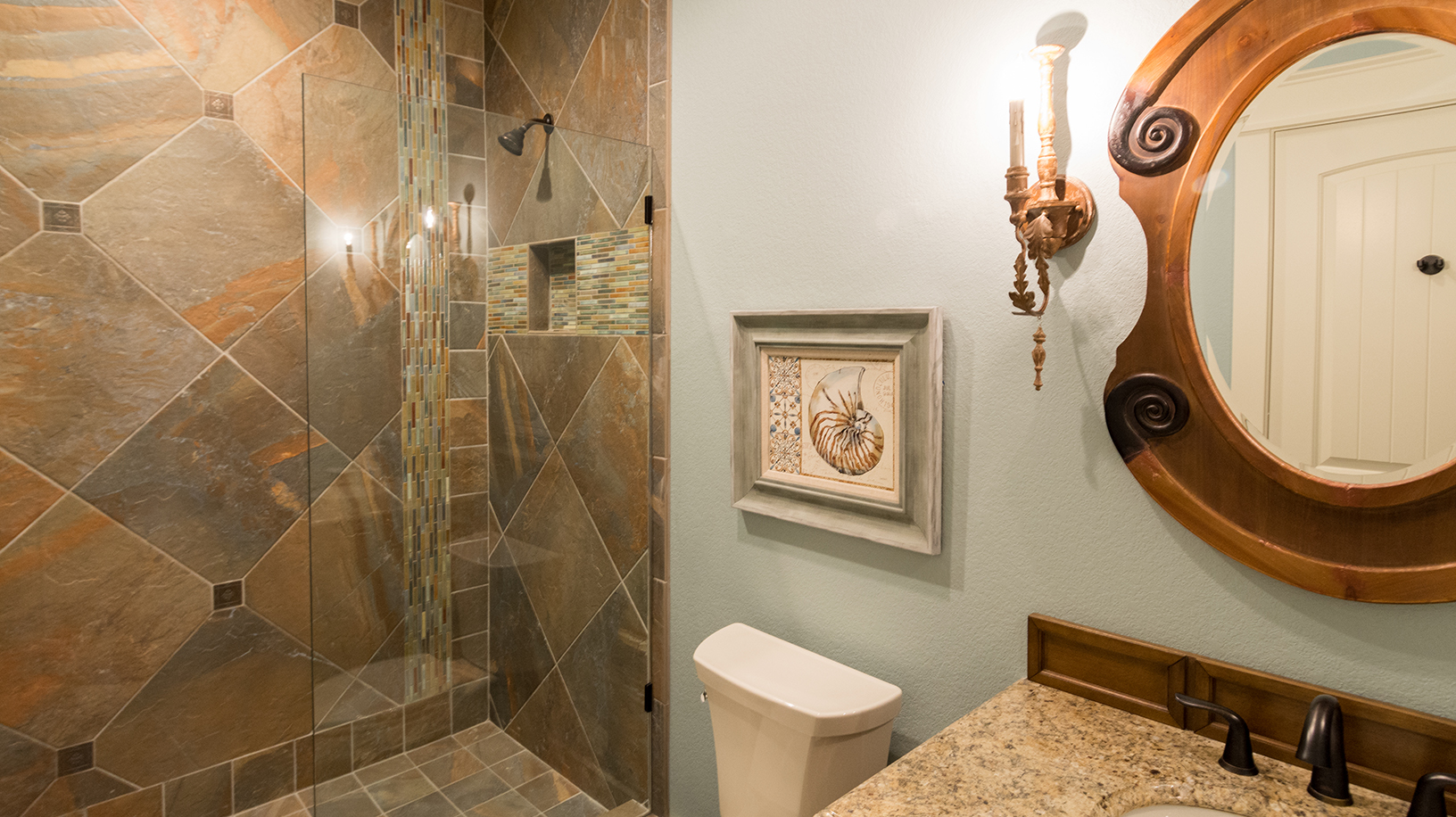 EC3-br9bath.jpg
