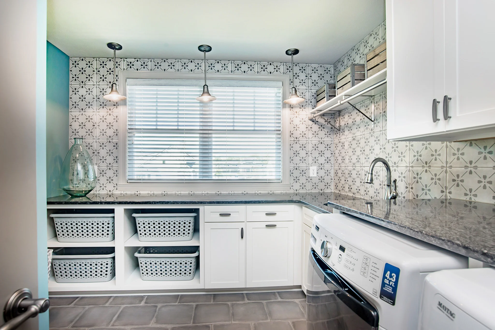 41_Laundry Room.jpg
