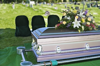 Dominican Family Give Their Dead Relative One Last Hit Of A Blunt During Funeral