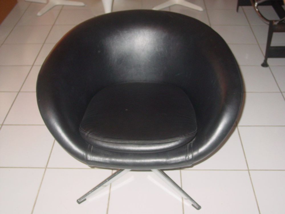 Overman Black Vinyl Pod Round Swivel Chair The Furniture Dolly Overman Black Vinyl Pod Round Swivel, Round Pod Swivel Chair