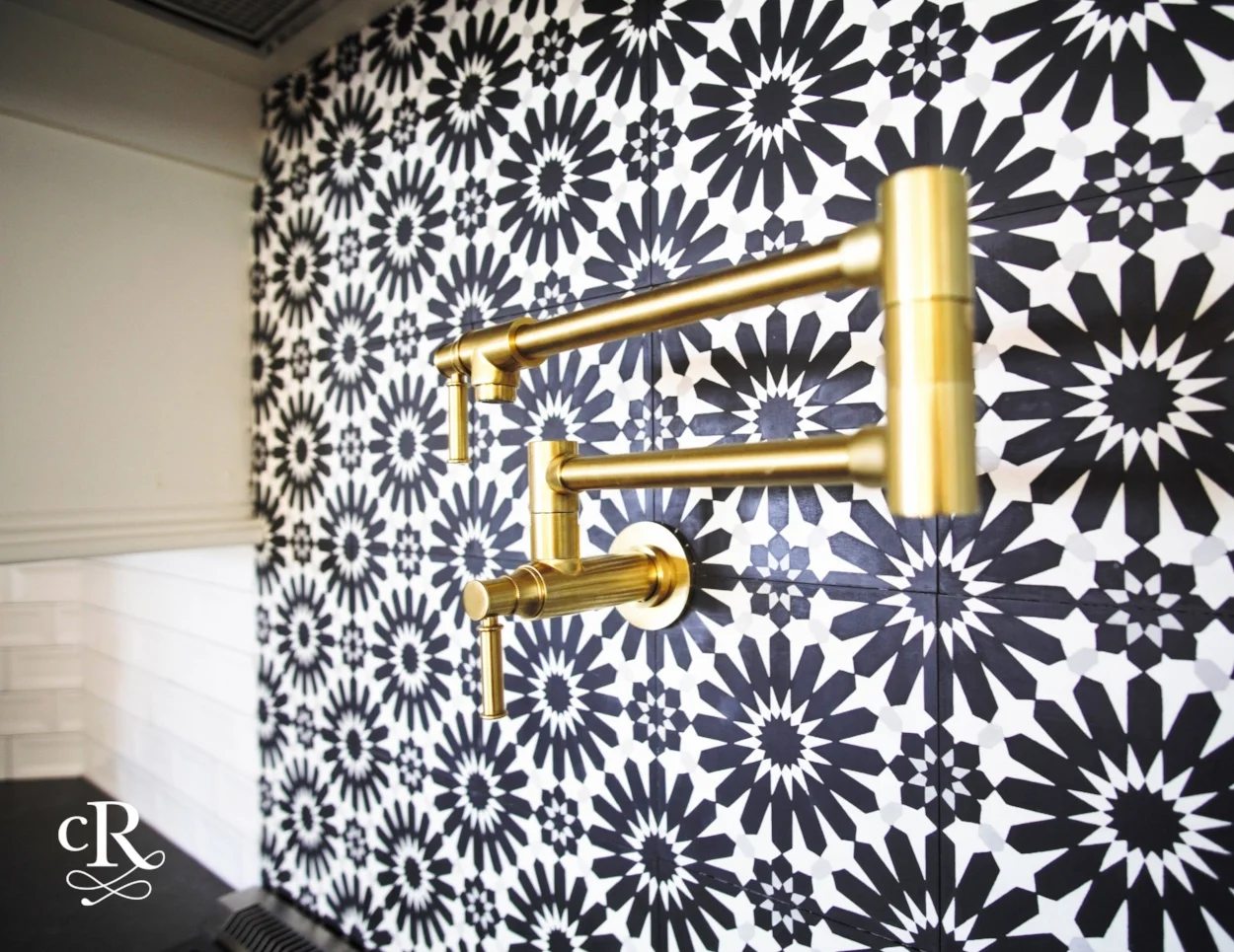 Construction: Doug Blake of BlakeCraft Homes; Design: Laurin White of Cambridge Row