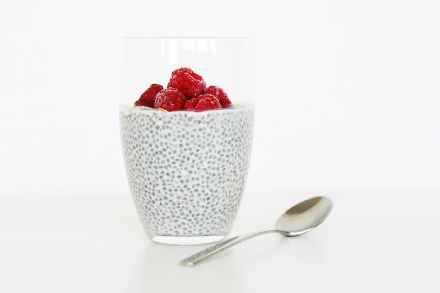 Textured, simple chia pudding with fresh rasberries
