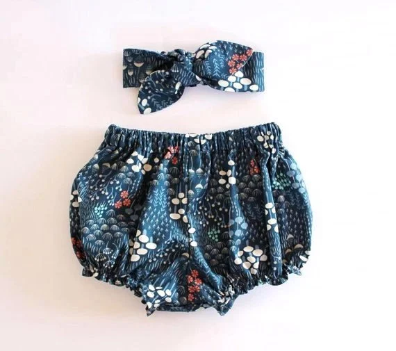 OrganicMinikins on Etsy Baby Bloomer Set, $30.31-.jpg