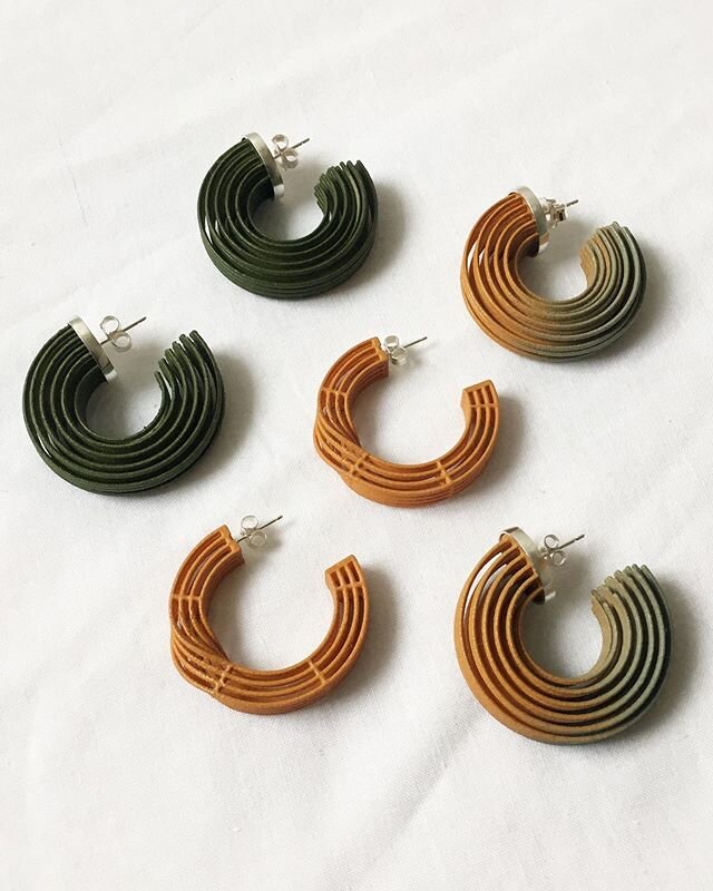 Unexpected earth tone trio, all these earrings will be heading to different corners of the world! Thank you for keeping me busy guys, I really appreciate it. Next drop of artists support pledge pieces will be tomorrow, more pins incoming! Stay tuned?