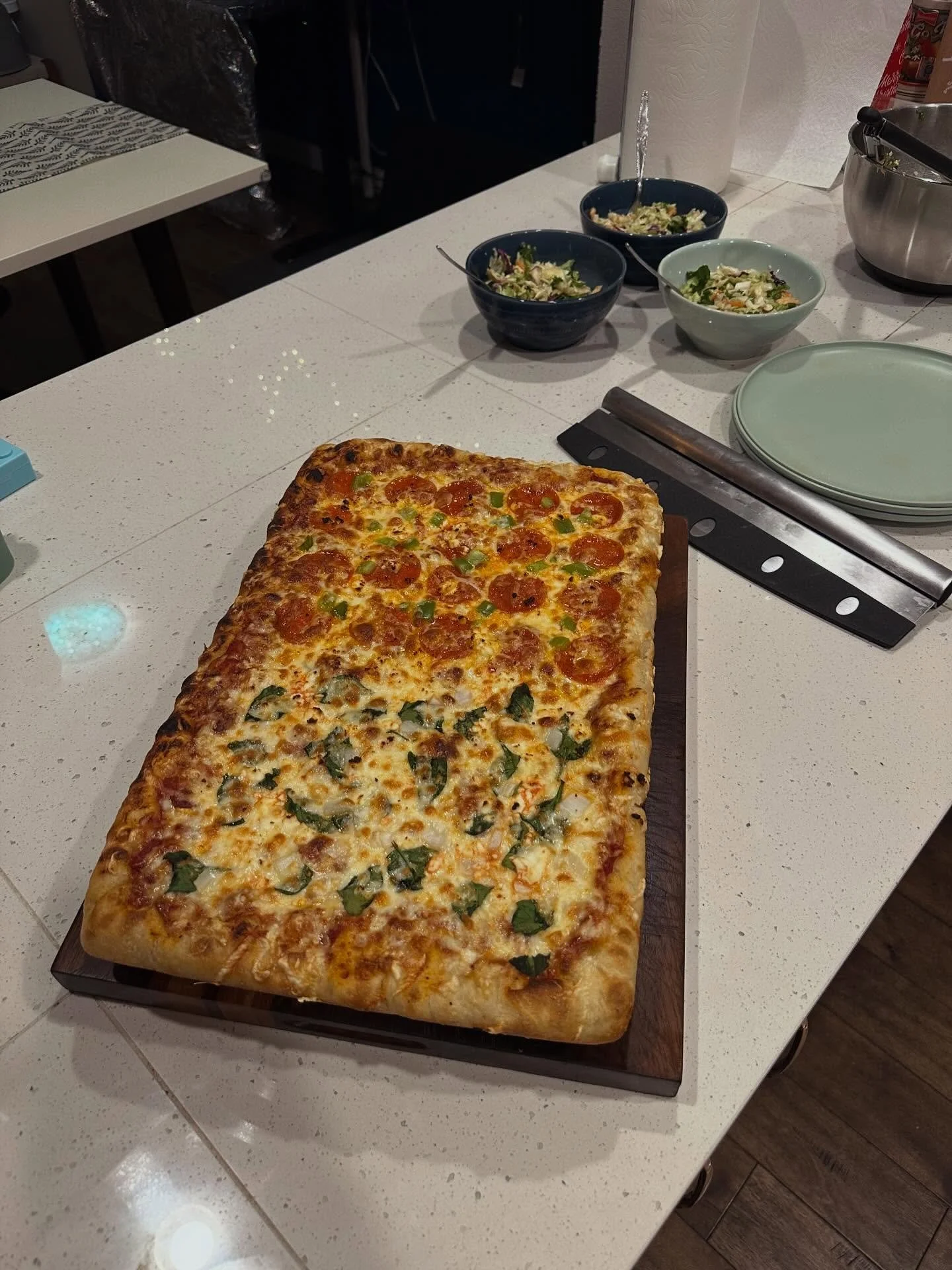 We&rsquo;re eating healthy tonight! Half pepperoni-pepper, half spinach-onion. Oh, and a salad I guess 😁