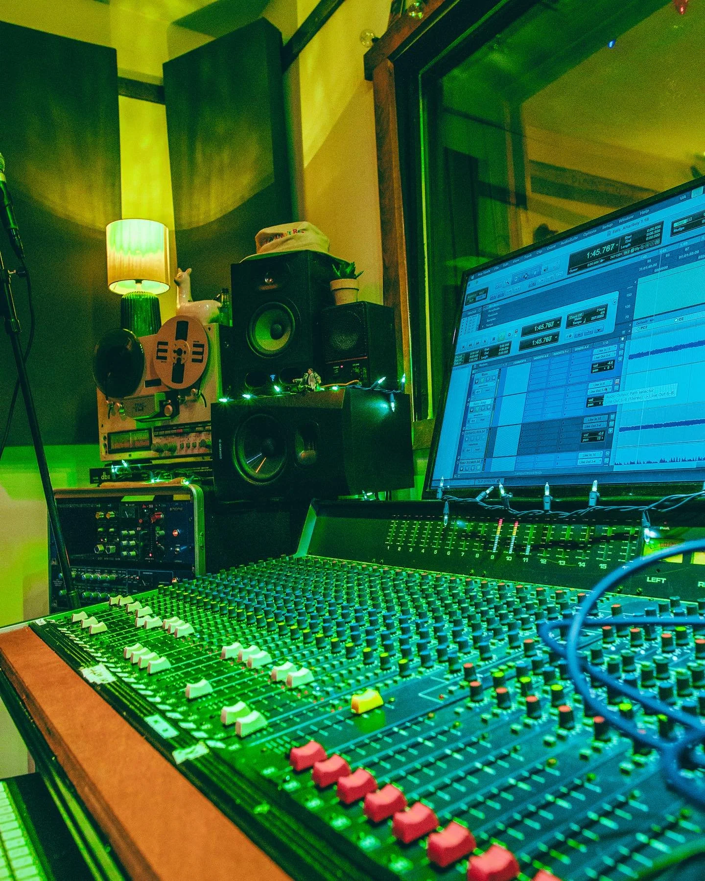 Now booking for April/ May email dimmrecordings@gmail.com to book a session or rehearsal!