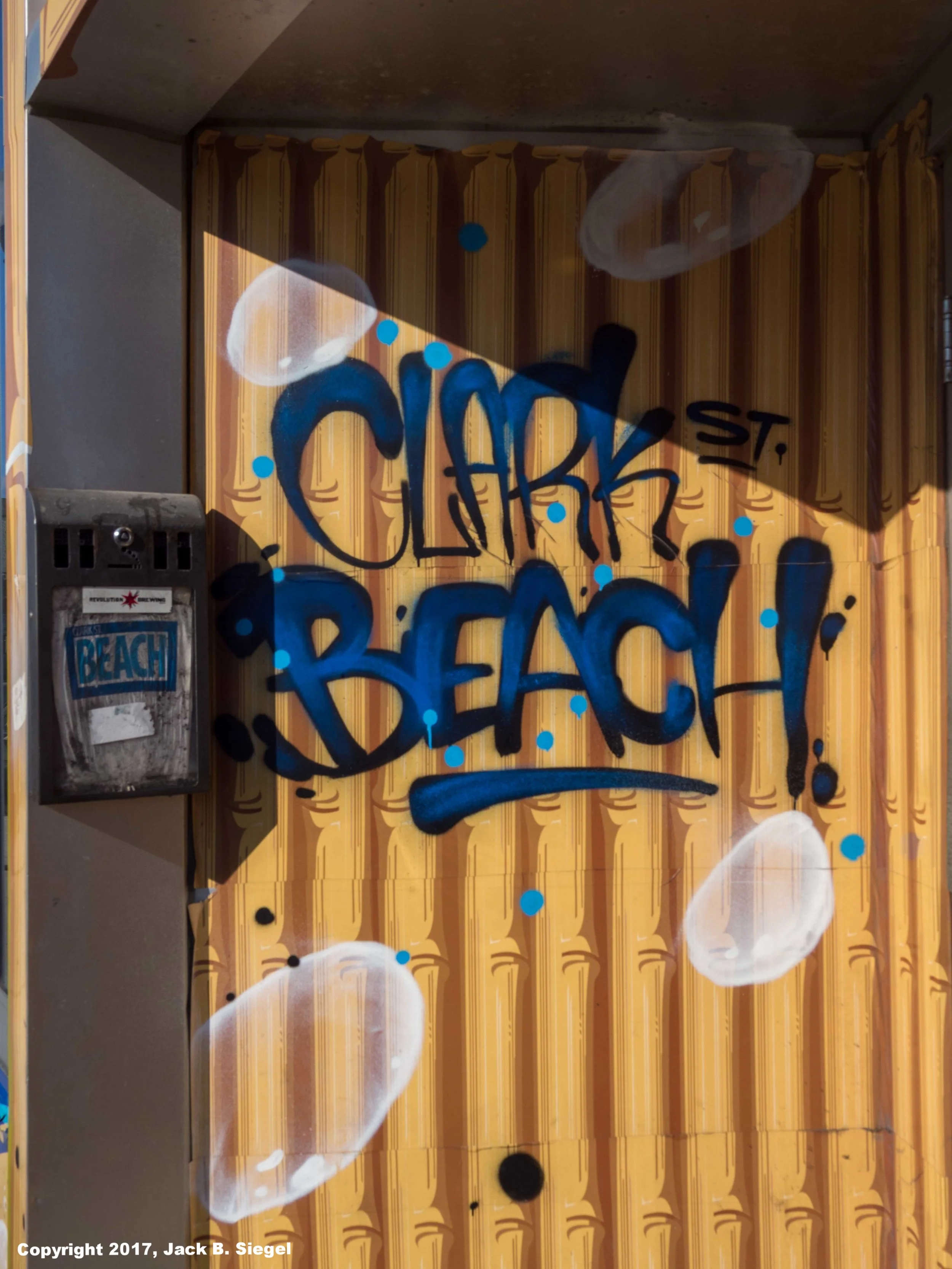 P2260084_sRGB-04_Relative_Clark Street Beach.jpg