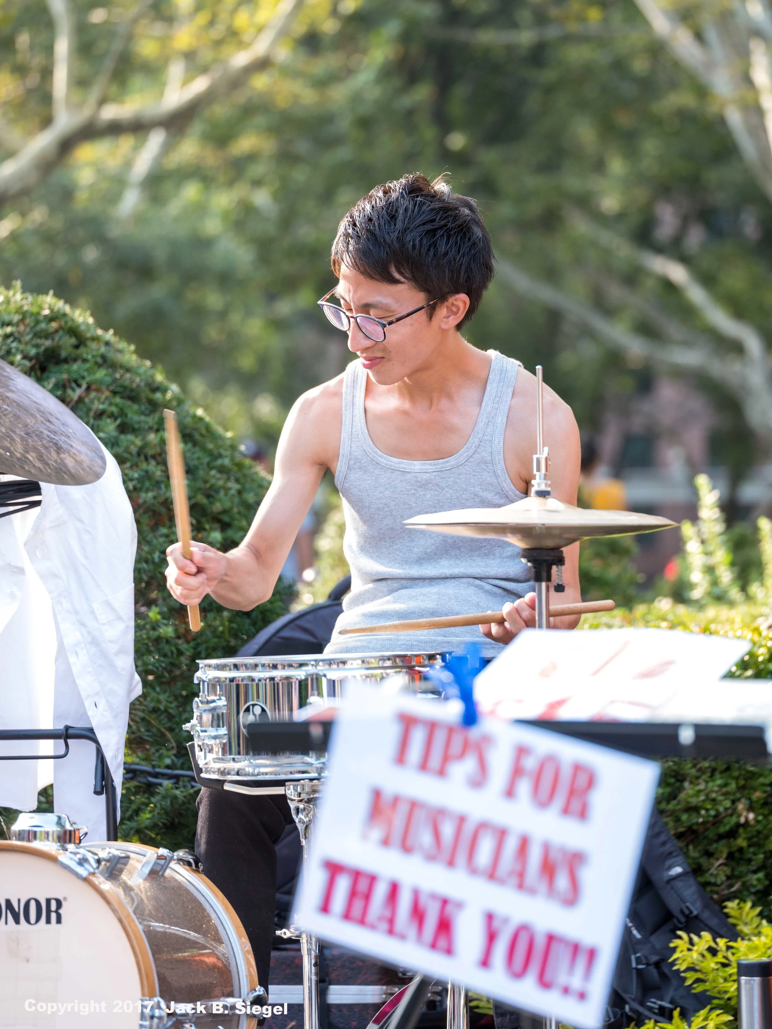 _DSF0797_sRGB__04_relative_Playing Kenny Dorham in the Park.jpg