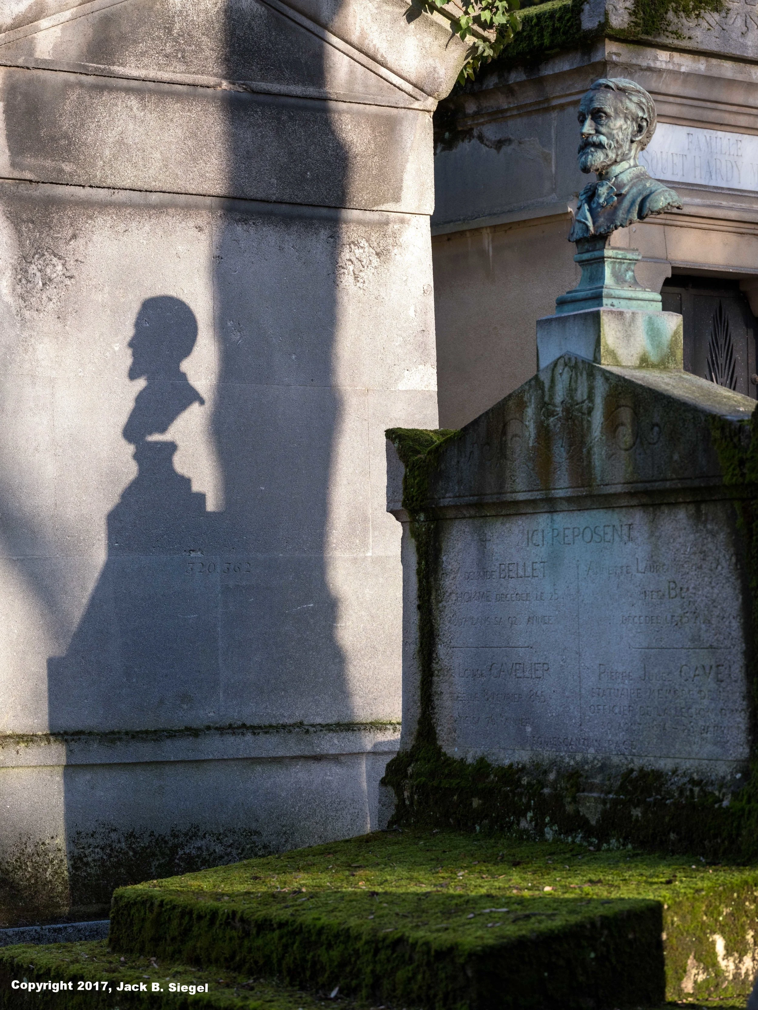 _DSF5392_Copyright_sRGB_Relative_Two Heads.jpg