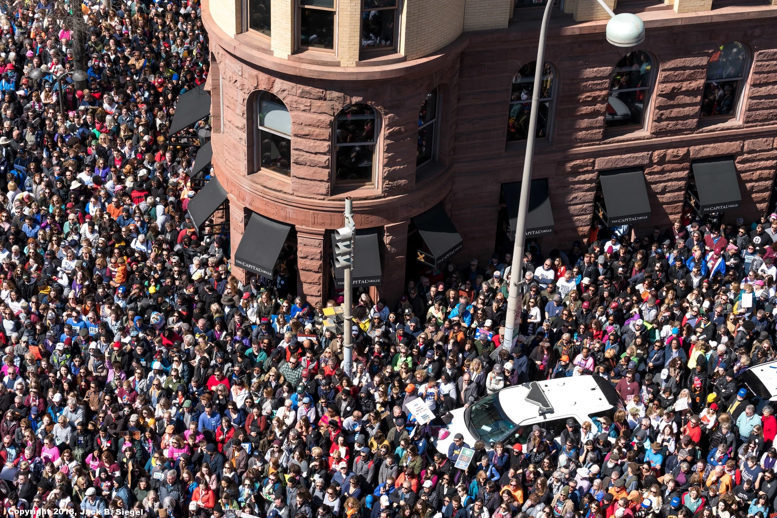 _DSC9453_Copyright_sRGB_Relative_Sea of Humanity.jpg