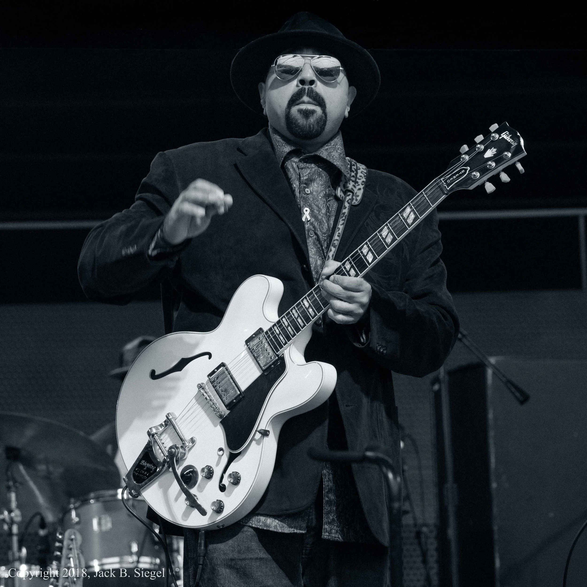 _1010659PS__Copyright_Front and Center- Lonnie Baker Brooks on the Gibson.jpg