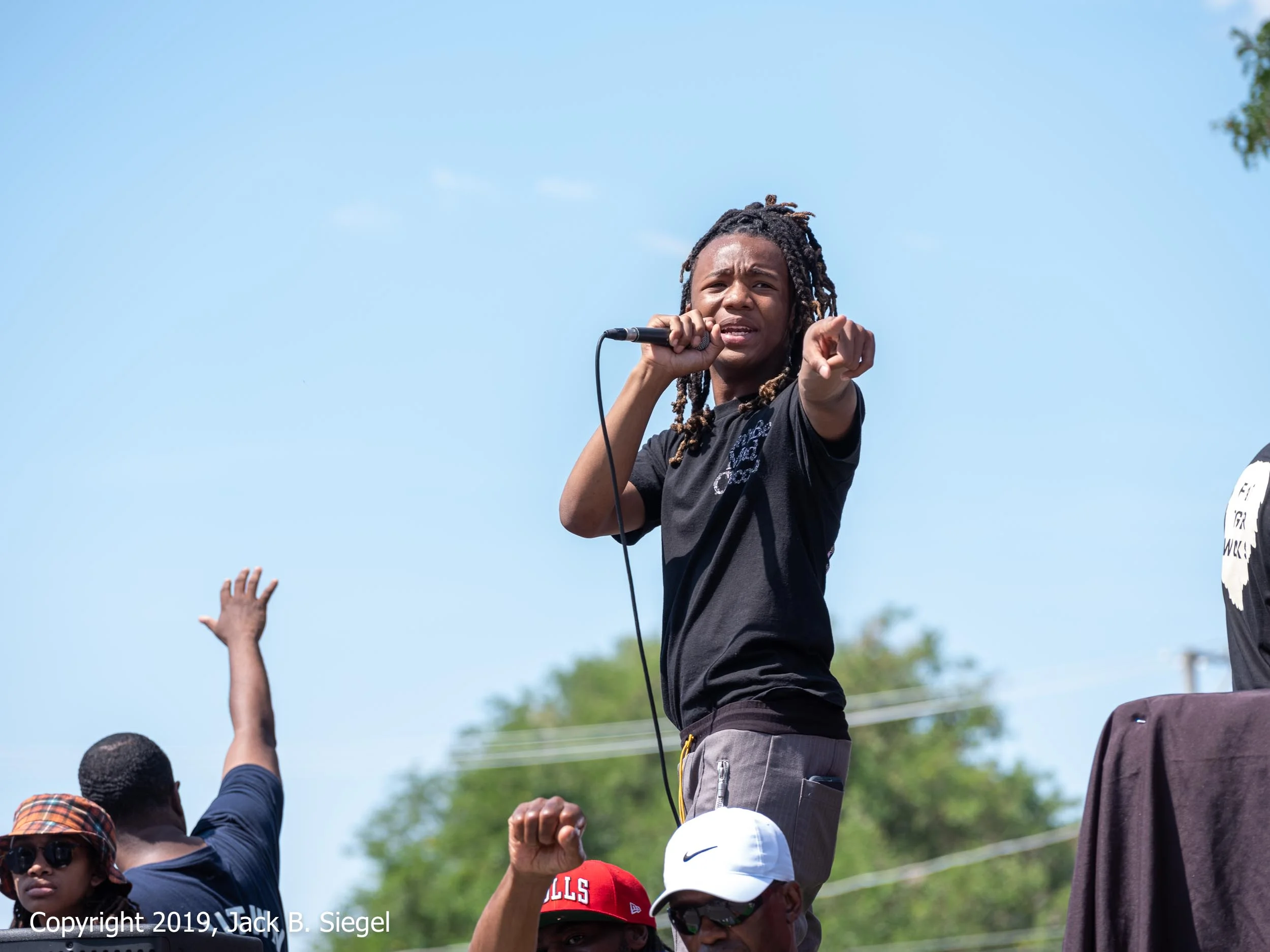 DSCF9058_Copyright 2018 jpeg_Hip Hop on a Float.jpg