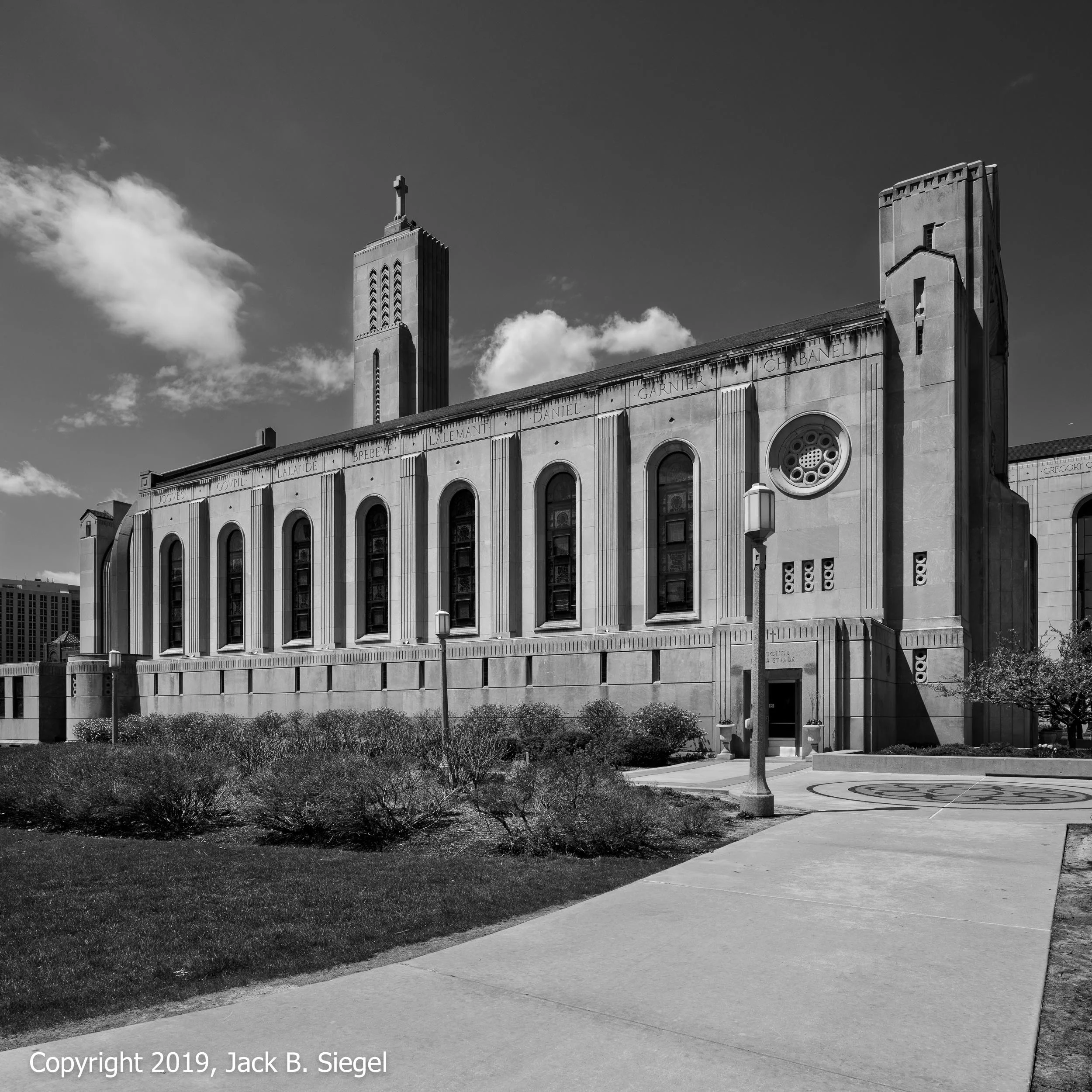 Madonna Della Strada Chapel on Chicago Loyola University’s Main Campus II