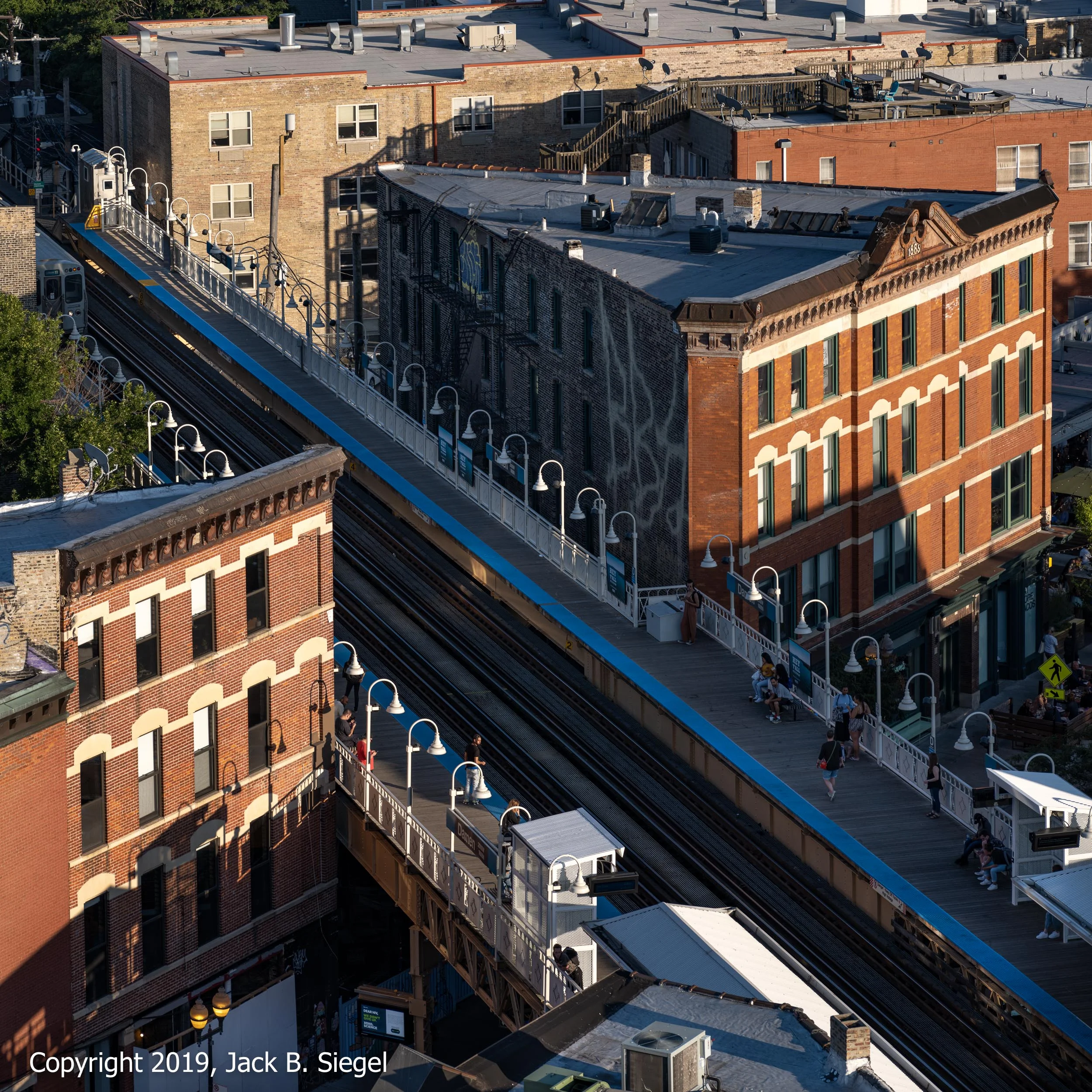 Damen Avenue ‘L’ Stop (Wicker Park)
