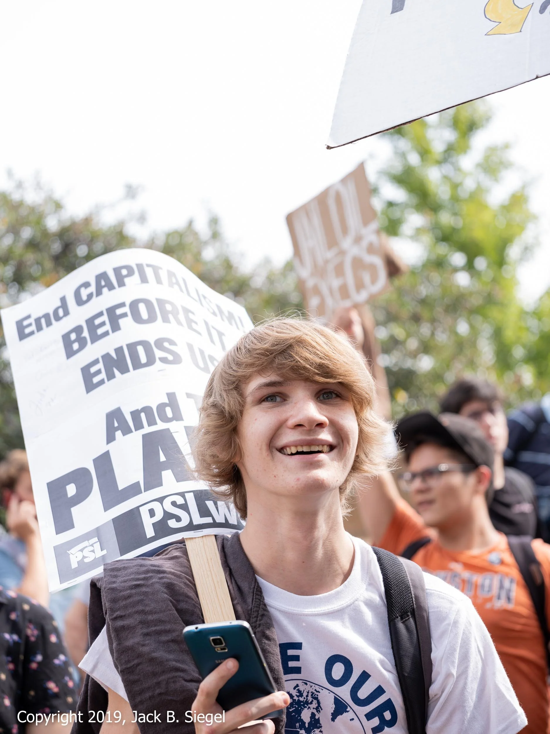 “End Capitalism” With a Smile