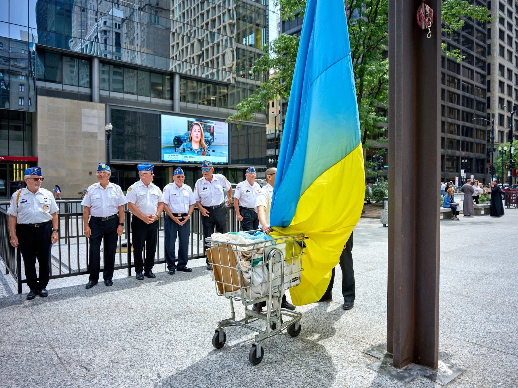 Raising the Ukrainian Flag