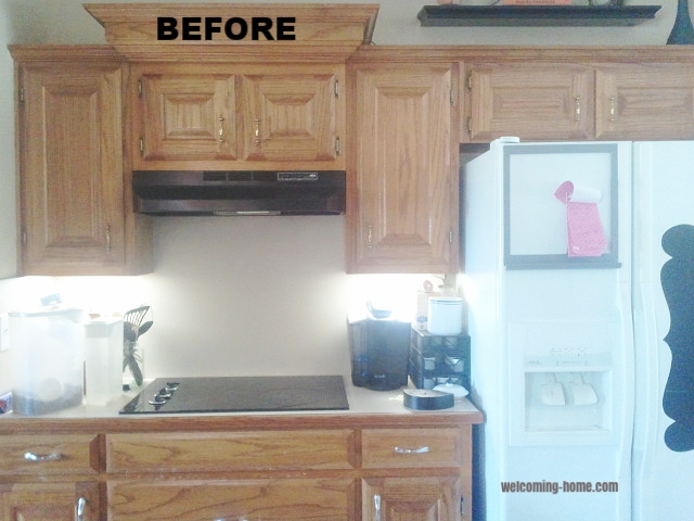 Here you can see the home still has the oak cabinets.