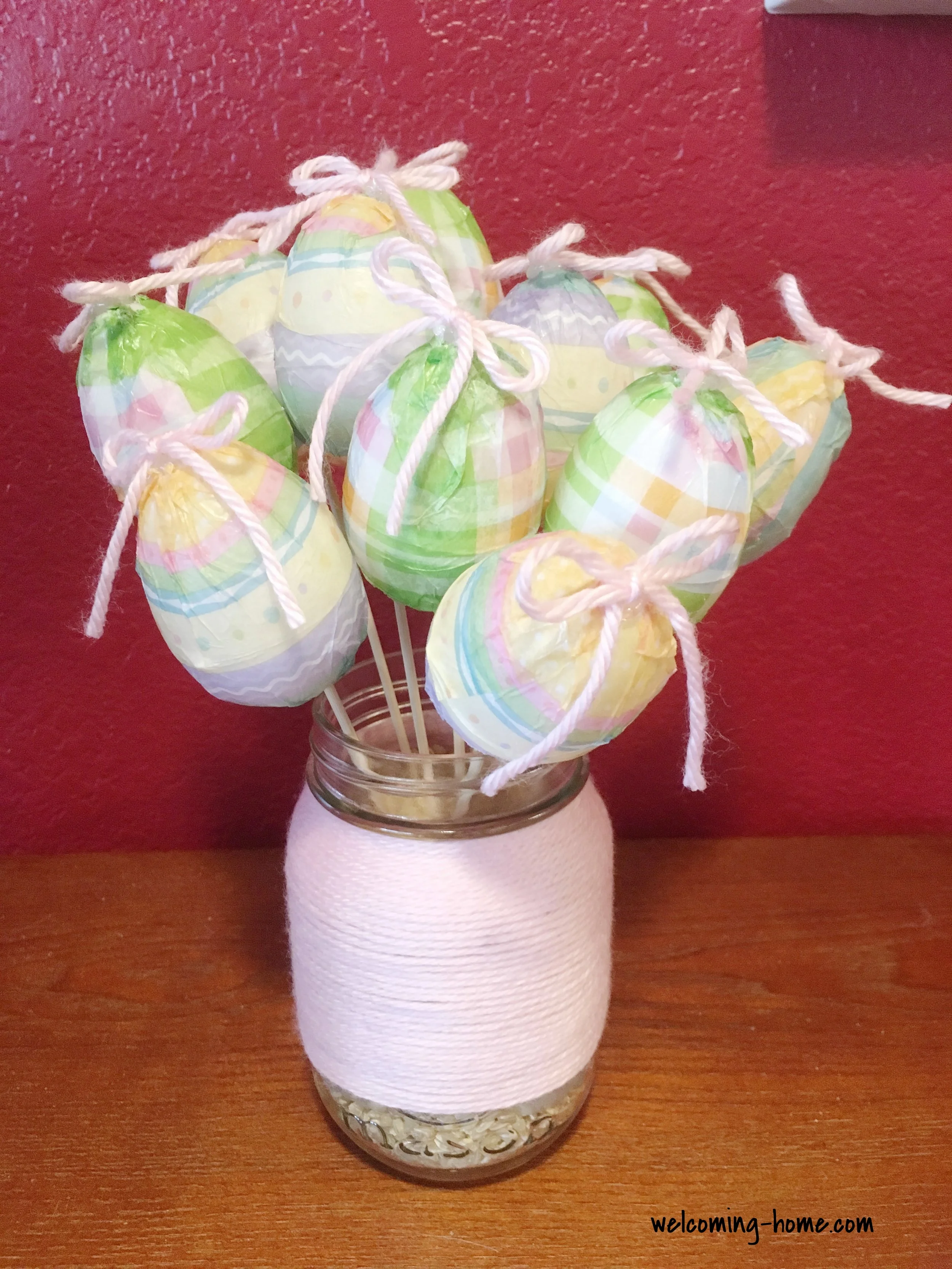One friend tried to do a egg garland but realized it wouldn't work out. So instead she chose to turn it into a bouquet using skewers.